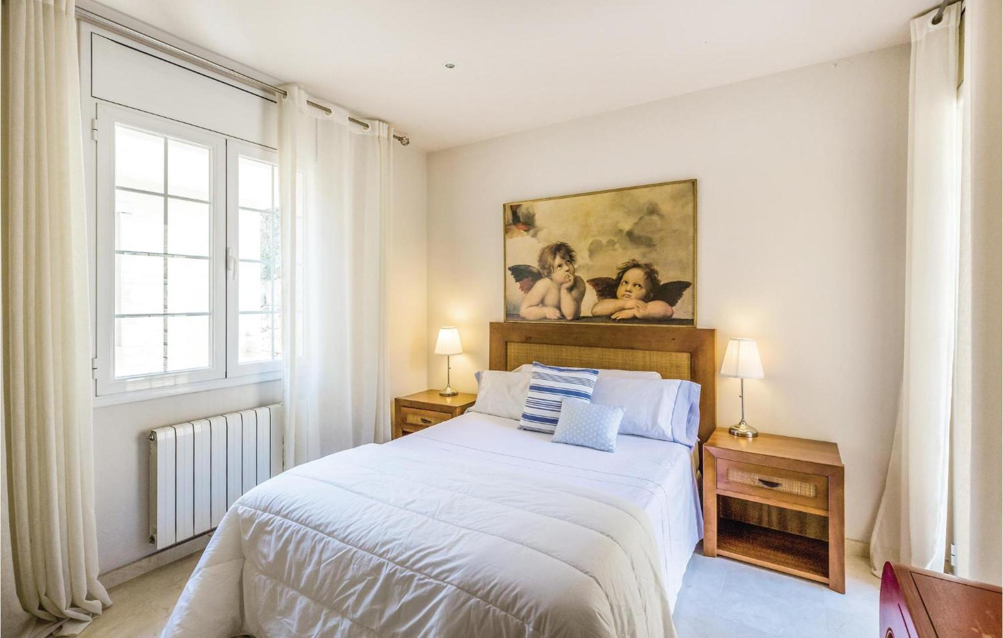 Nice Home In Cabrils With House A Mountain View Cambrils Exterior foto