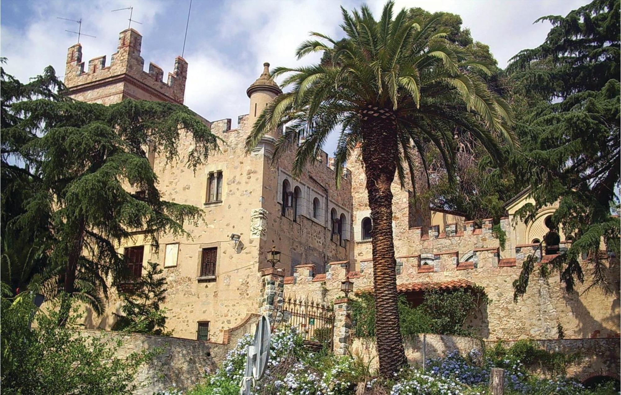 Nice Home In Cabrils With House A Mountain View Cambrils Exterior foto