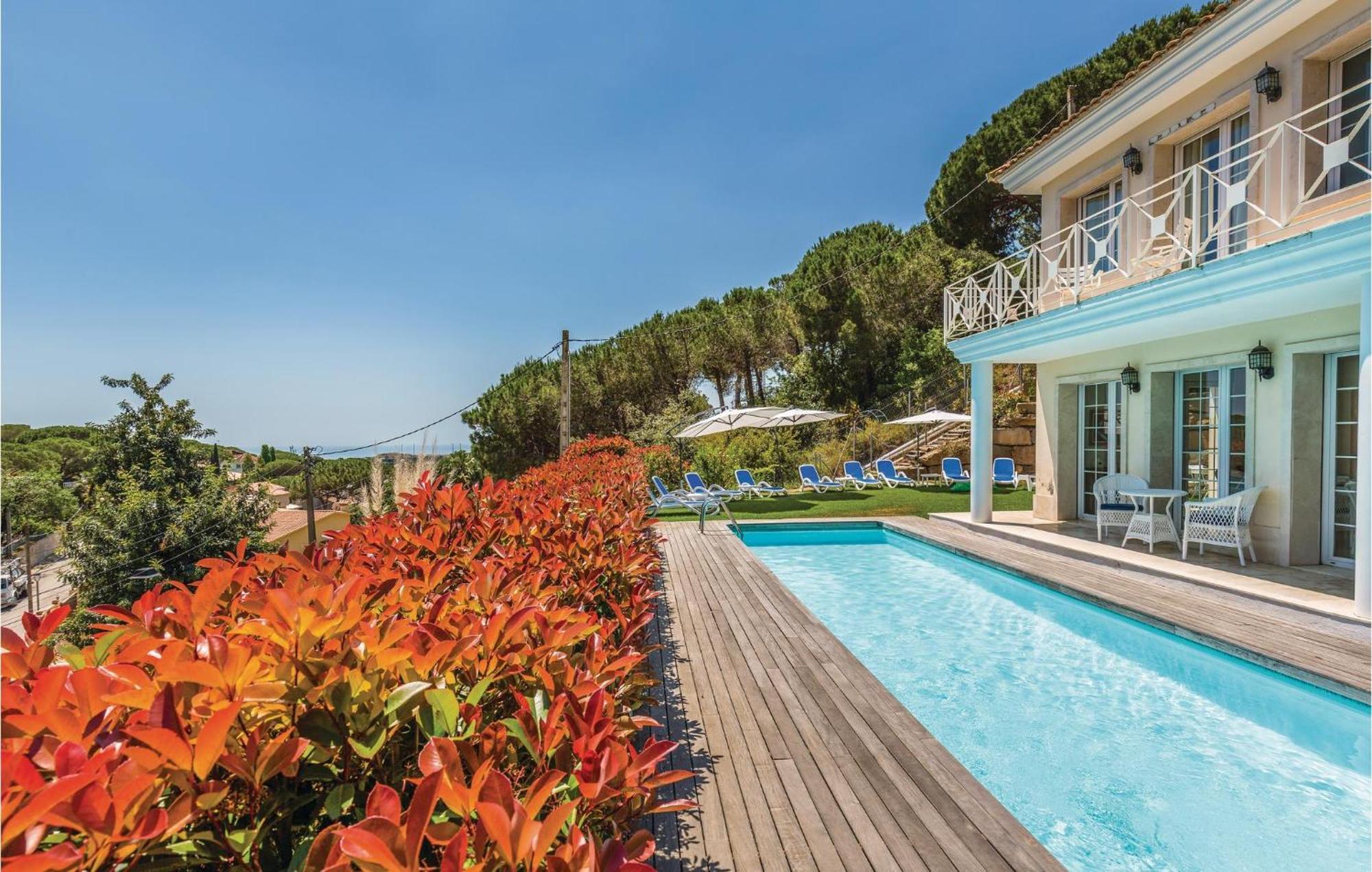 Nice Home In Cabrils With House A Mountain View Cambrils Exterior foto