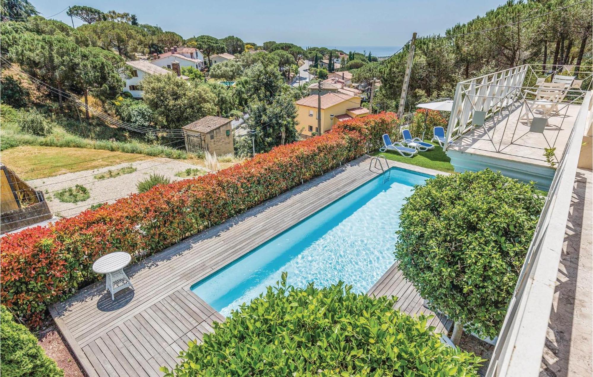 Nice Home In Cabrils With House A Mountain View Cambrils Exterior foto